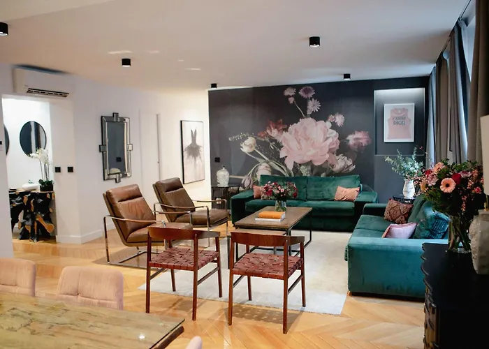 Haut Marais - My Showroom